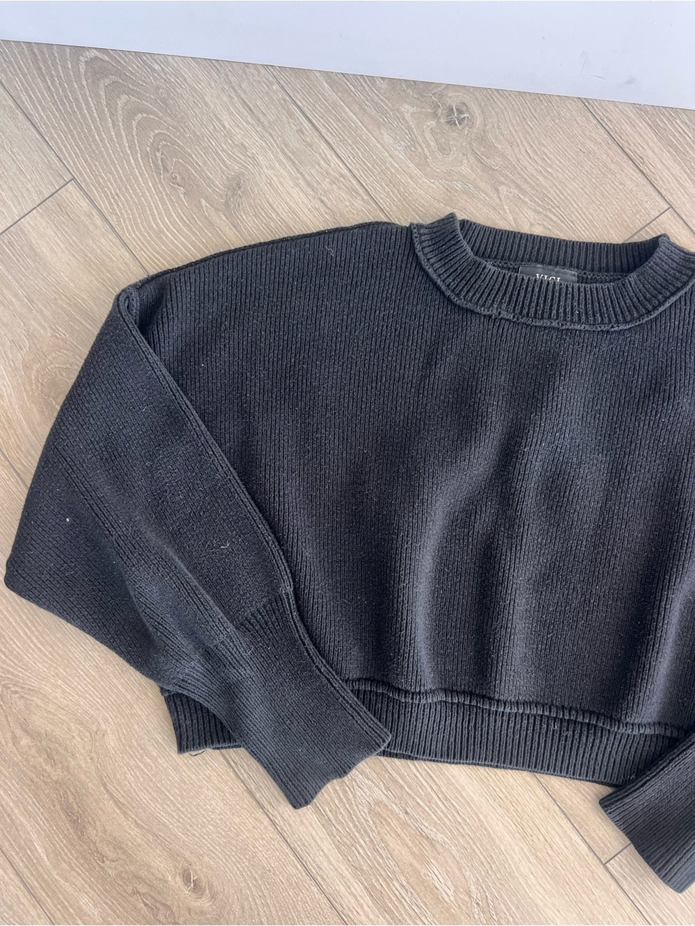Vici Black Cropped Crewneck Sweater